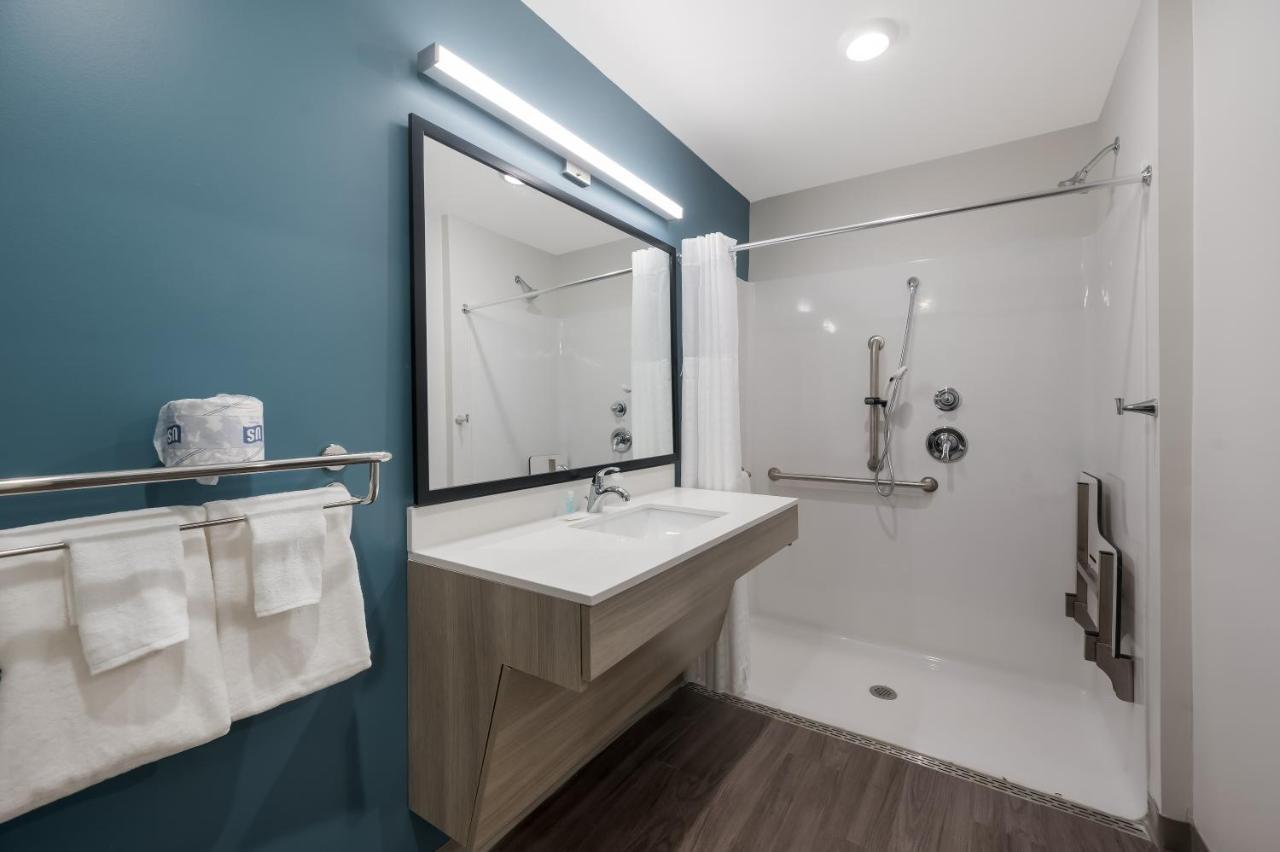 Woodspring Suites East Lansing - University Area Bagian luar foto