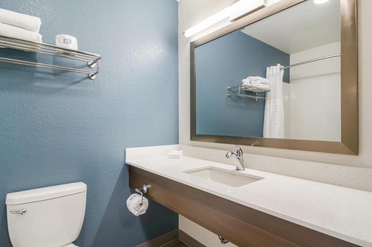 Woodspring Suites East Lansing - University Area Bagian luar foto