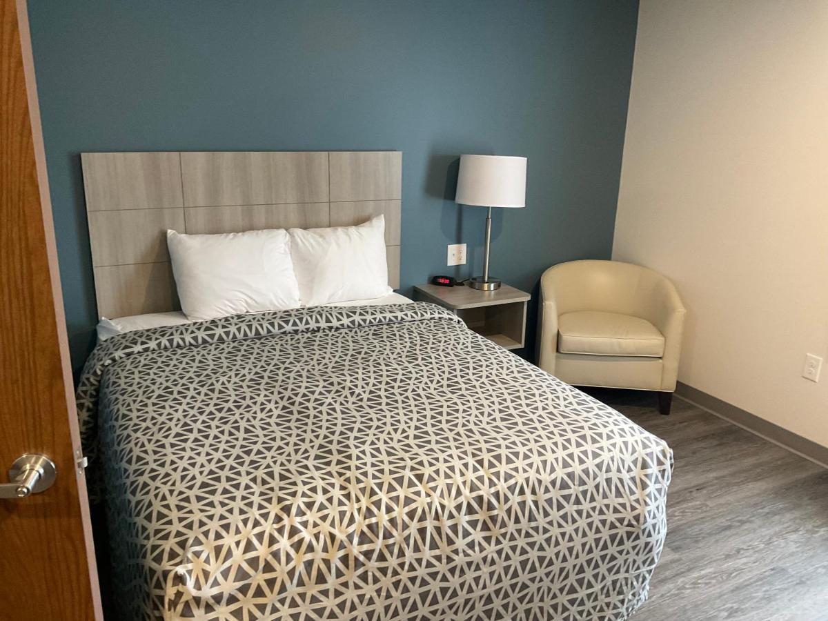 Woodspring Suites East Lansing - University Area Bagian luar foto